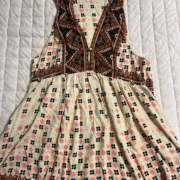 Free People - Picture 2 of 2